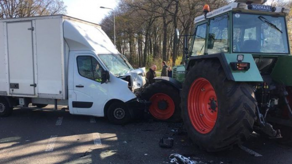 Foto: Gemeente Oldebroek doet onderzoek naar verkeersveiligheid op de Zuiderzeestraatweg