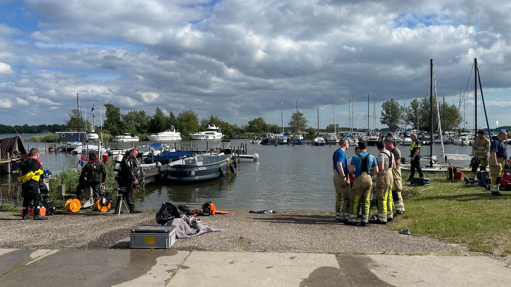Foto: Boottocht van jongeren eindigt in drama: dode bij ongeluk met gehuurde sloep
