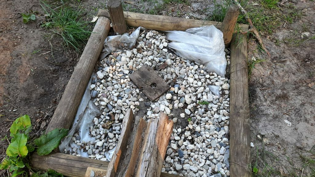 Foto: Vernielingen bij te nieuw te openen natuurspeeltuin in Elburg