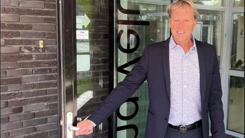 Foto: Koos Meijerink tijdelijk aan het roer bij Veluvin