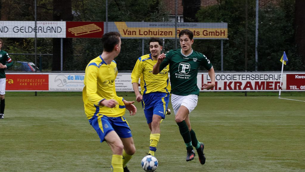 Foto: S.V. ’t Harde wint in Epe