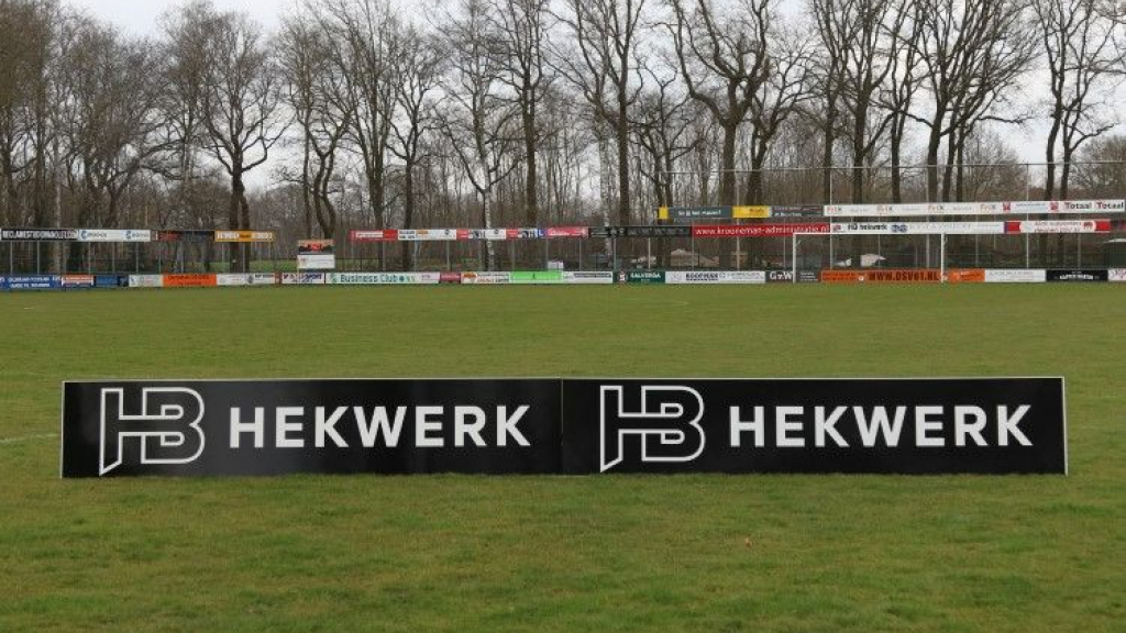 Foto: DSV’61 verlengt subsponsorcontract met HB Hekwerk