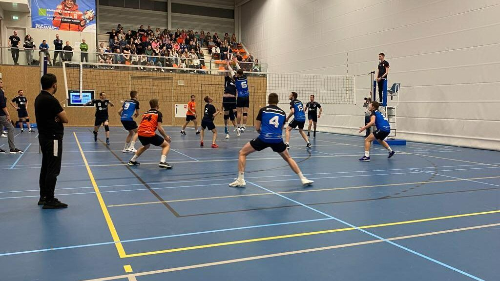 Foto: Blauw Wit bereikt bekerfinale na heerlijke zege op TweeVV