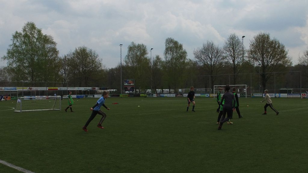 Foto: Meer dan 70 kinderen genieten van voetbaldagen in Hulshorst