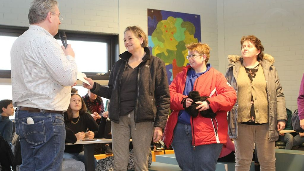 Foto: Agnieten College haalt €5868,41 op voor goede doelen