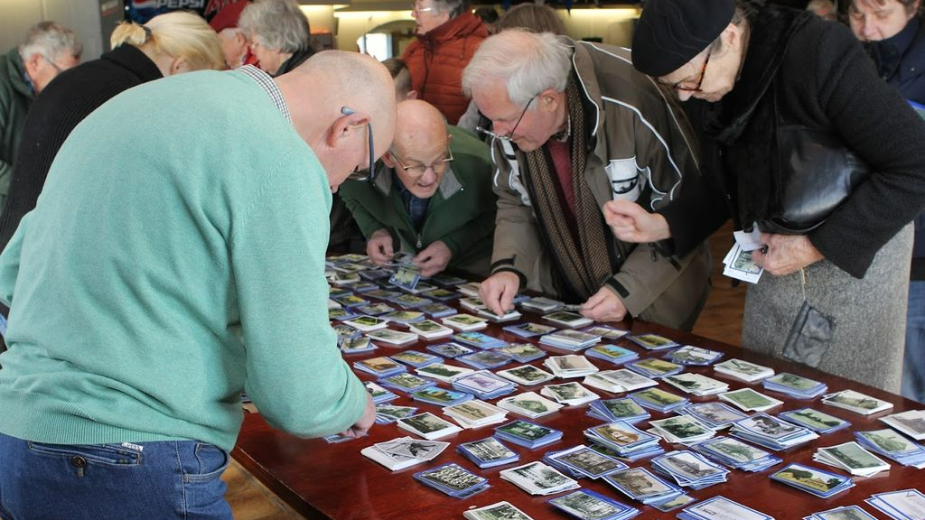 Foto: Ruilbeurs voor verzamelboek ‘Historie gemeente Oldebroek’