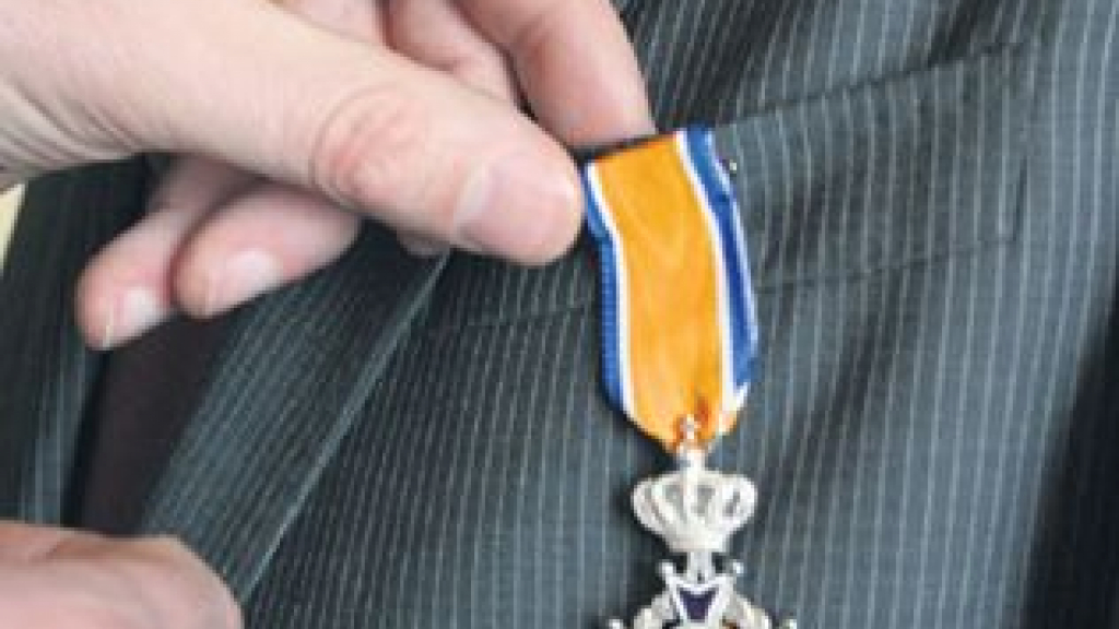 Foto: Kent u iemand die een lintje verdient?