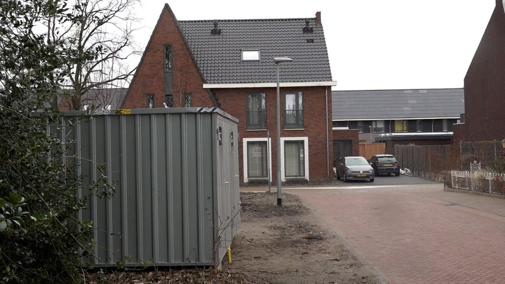 Foto: CDA Gelderland verbijsterd over ineenstortende prefab-huizen in Ermelo