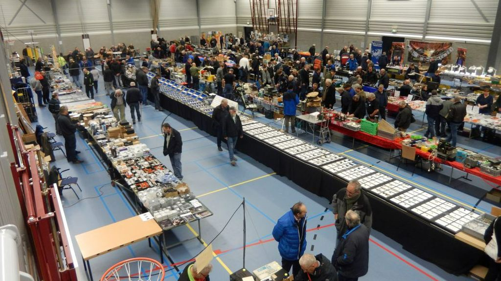 Foto: Elektronica Vlooienmarkt VERON