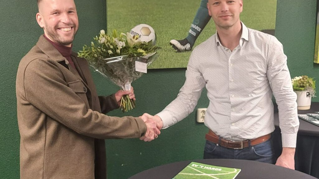 Foto: Bart Uil nieuwe trainer S.V. ’t Harde 2