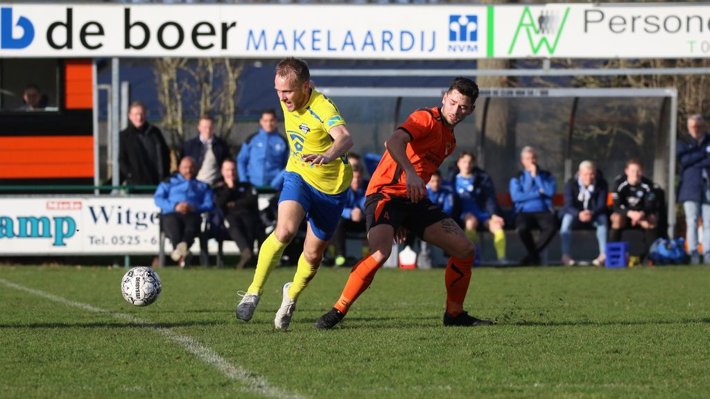 Foto: DSV pakt belangrijke punten in Elspeet: 1 – 4 overwinning
