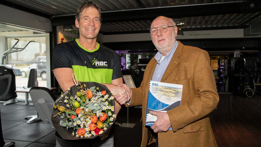 Foto: ABC-fitness weer voor drie jaar sponsor van de Elburger Sportclub