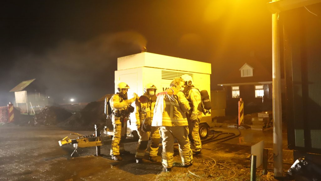 Foto: Brandweer rukt uit voor oververhitte aggregaat