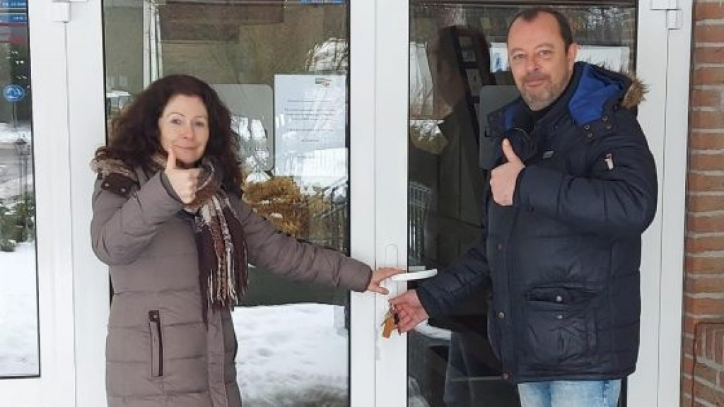 Foto: Sleutels van het ‘nieuwe Joris’ overhandigd