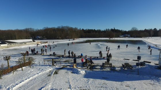 Foto: Positief nieuws: meerdere felicitaties en sneeuw- en ijsplezier!