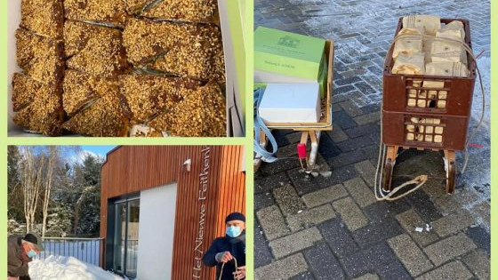 Foto: Traktatie per slee voor bewoners Nieuwe Feithenhof