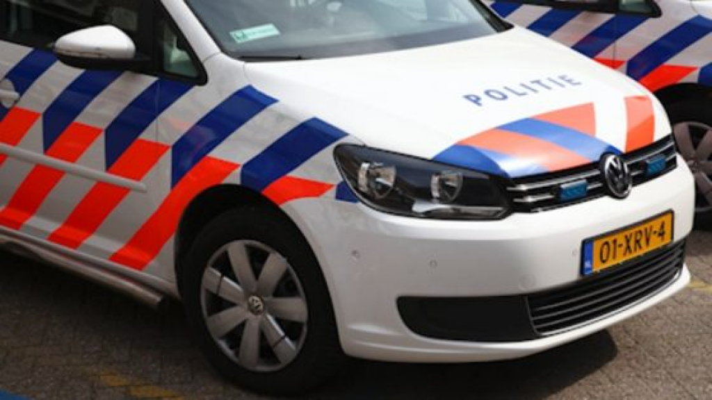 Foto: Minderjarige Elburger opgepakt voor vuurwerkincident in woning
