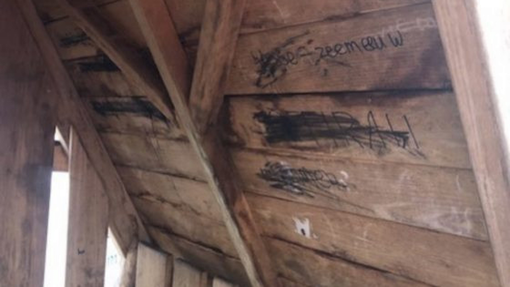Foto: Speeltoestel bij Kwetternest in Ermelo vernield