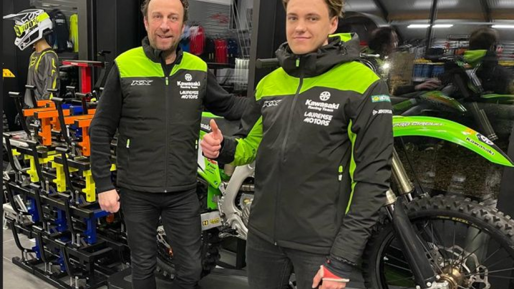 Foto: Robert Fobbe naar Laurens Motors-Kawasaki Racing Team