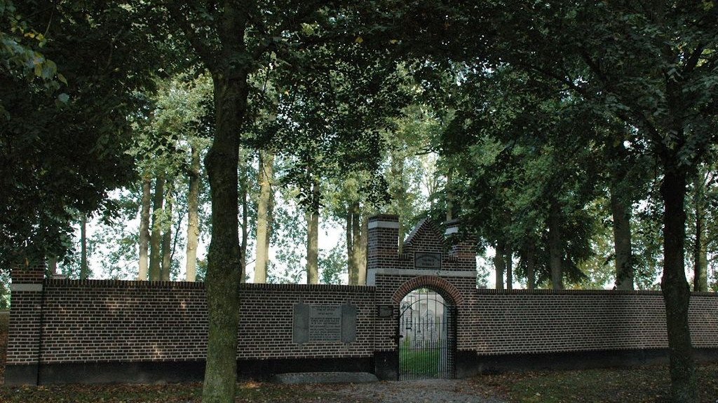 Foto: Holocaustherdenking bij Joodse begraafplaats