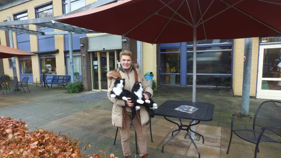 Foto: Woonzorgcentrum Seewende  in Nunspeet krijgt robotpoezen
