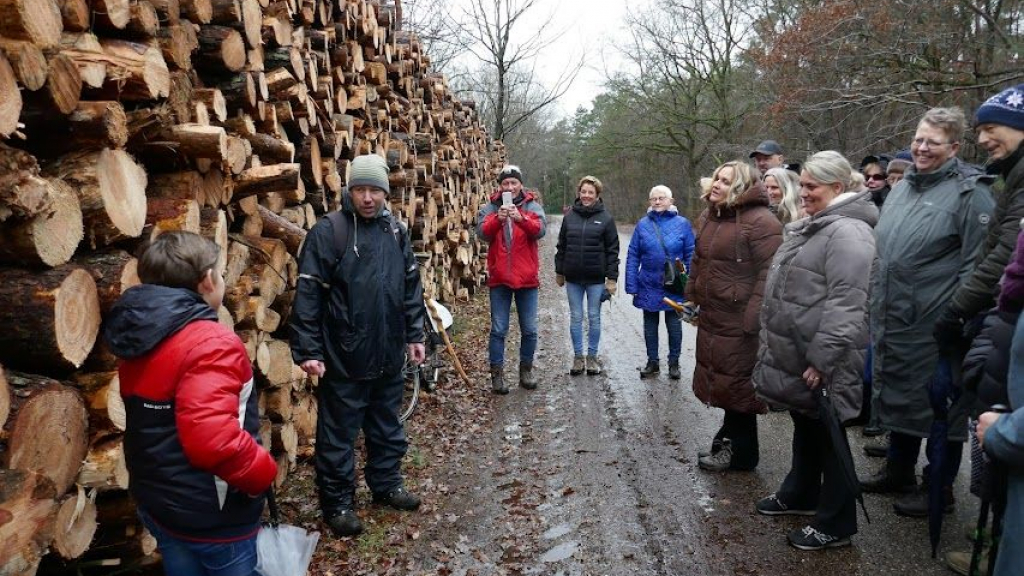 Foto: Veel animo voor snertwandeling Nagelhout en Groentje