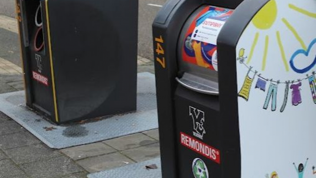 Foto: Afvalbakken afgesloten tijdens jaarwisseling