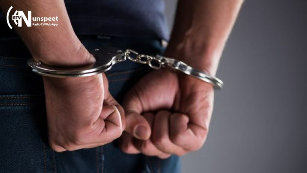 Foto: Twee verdachten op heterdaad betrapt