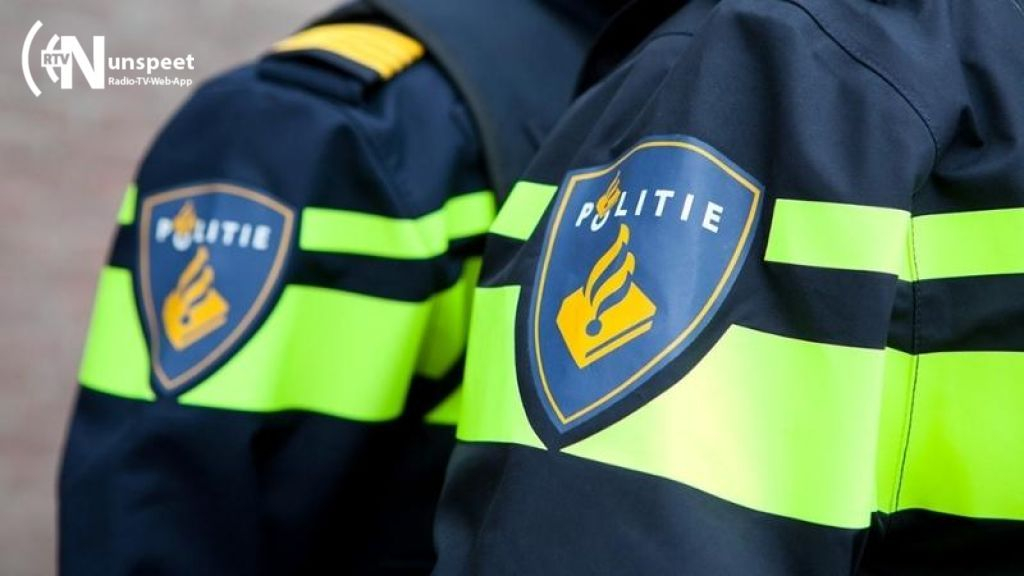 Foto: Zwaargewonde vrouw met scooter onderuit gegaan