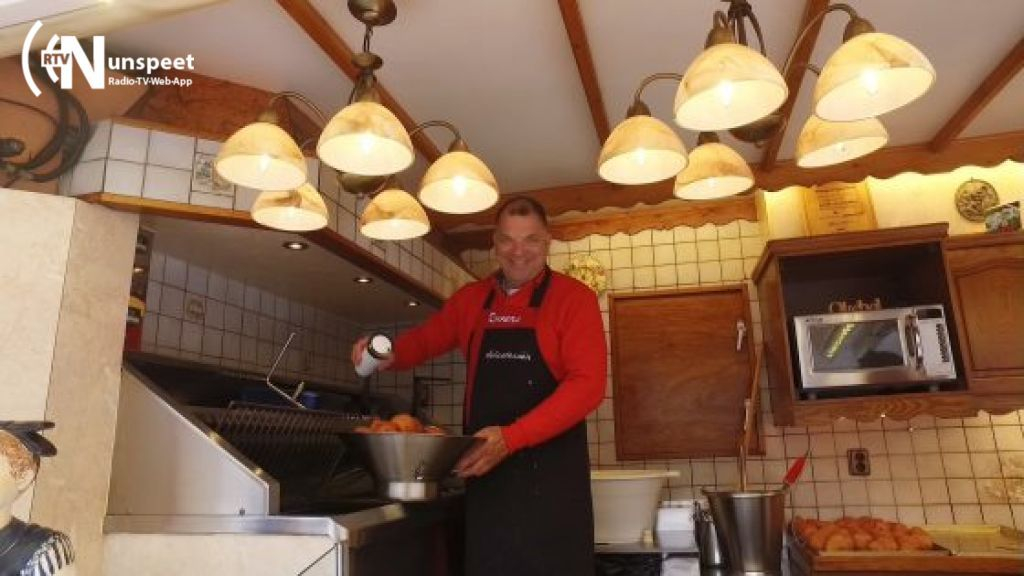 Foto: Johan bakt ze al 25 jaar bruin