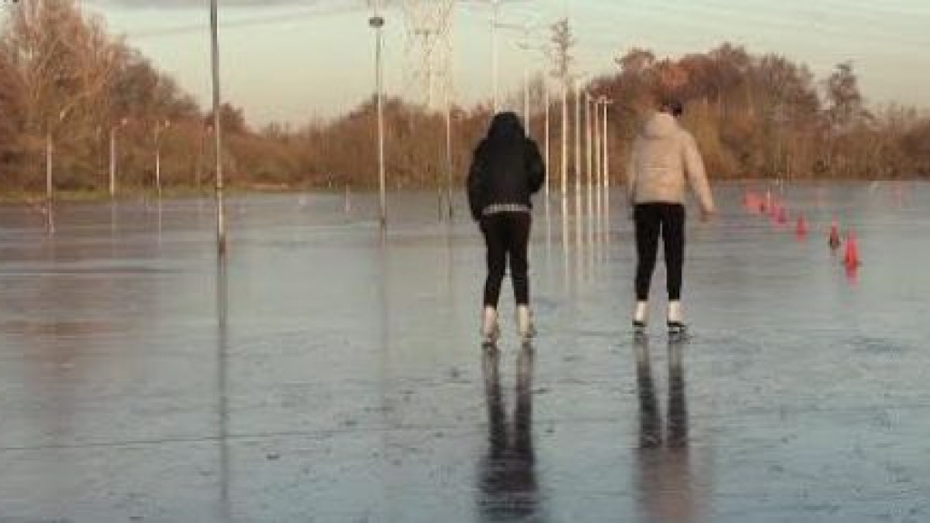 Foto: Kinderen kunnen al schaatsen bij IJsclub Excelsior