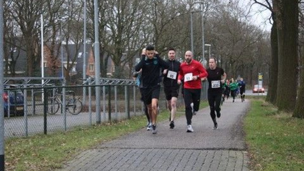 Foto: S.V. ’t Harde rent en wandelt het nieuwe jaar 2023 in