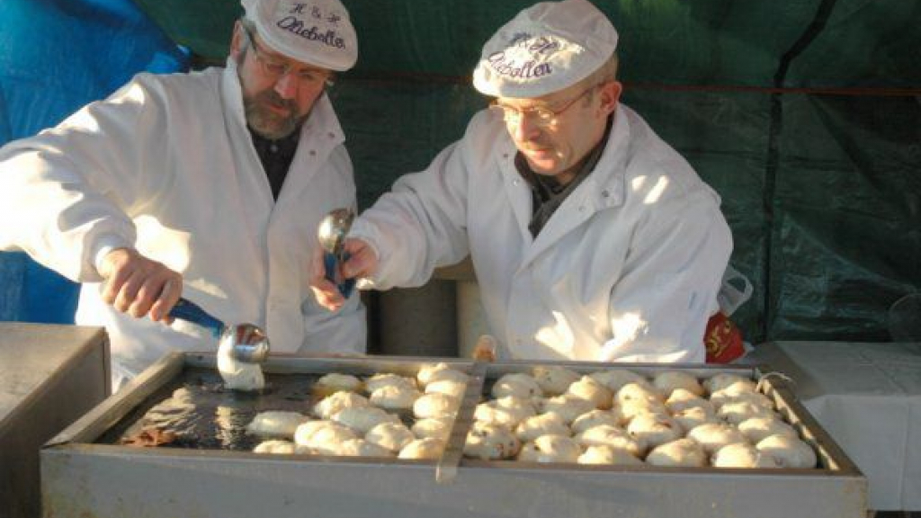 Foto: Oliebollenactie Nut en Sport Wezep