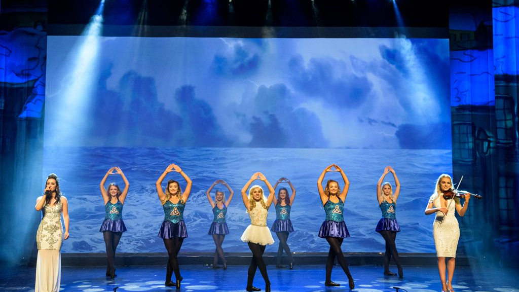 Foto: Ierse danskerstshow in theater Veluvine
