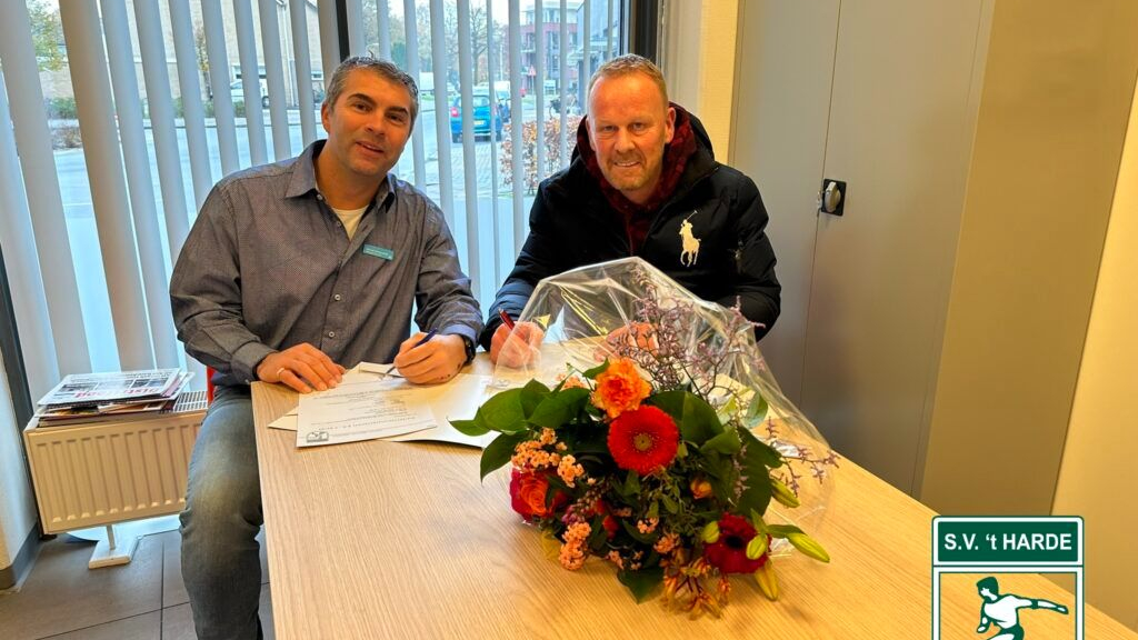 Foto: Albert Heijn nieuwe stersponsor en hoofdsponsor G-Voetbaldag S.V. 't Harde