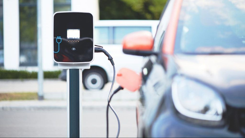 Foto: Aantal elektrische auto’s in Elburg met 74% gestegen. In Oldebroek bijna verdubbeld