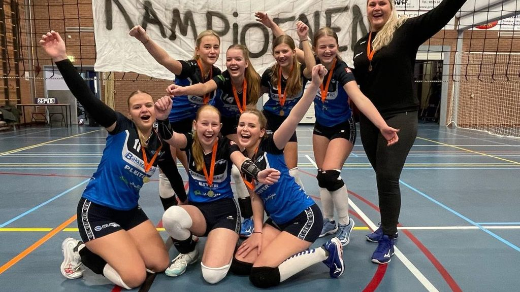 Foto: MA2 Blauw Wit kampioen