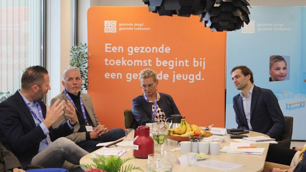 Foto: Staatssecretaris van Ooijen: Een gezonde toekomst begint bij een gezonde jeugd