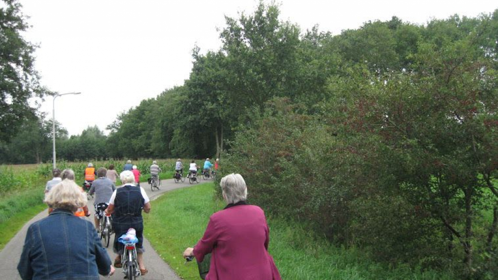 Foto: Fietstocht met WIEL