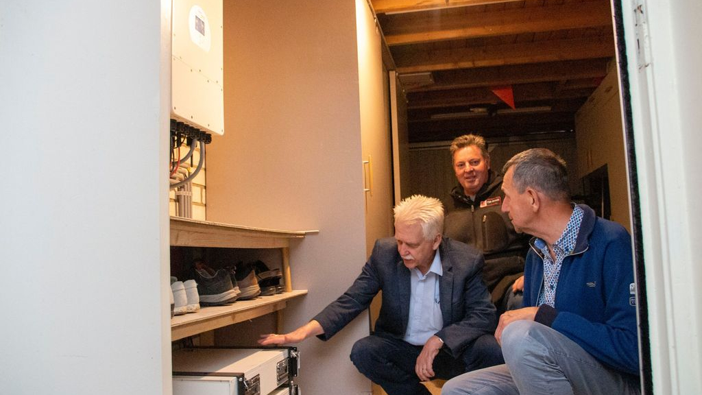 Foto: Eerste accupakket voor energieopslag in gebruik genomen