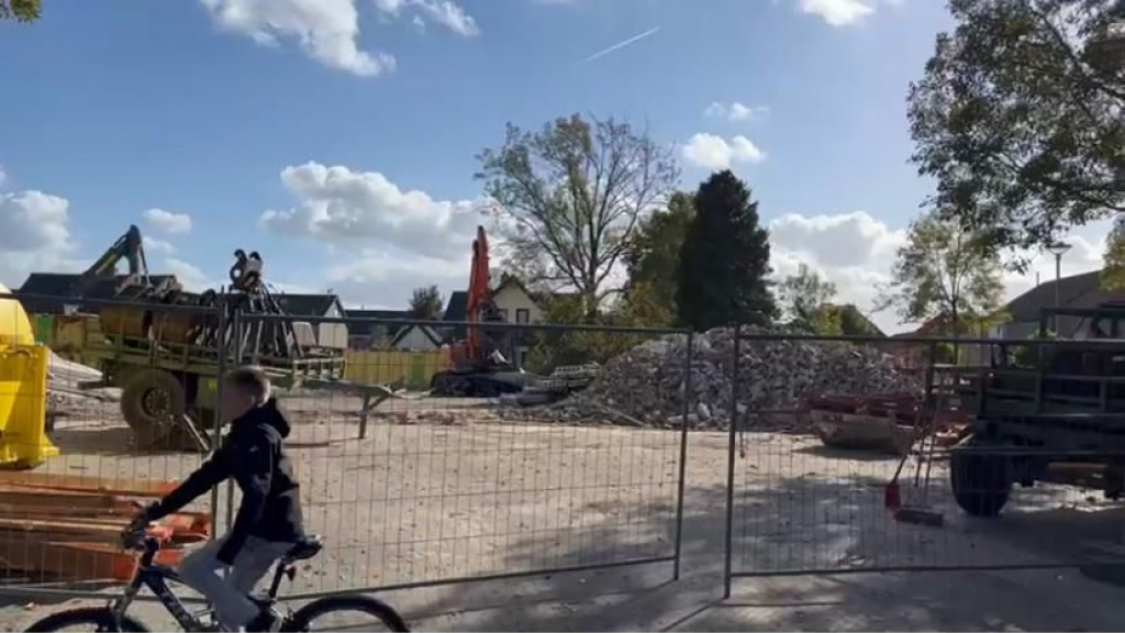 Foto: Sloop De Heerdt in Oosterwolde begonnen