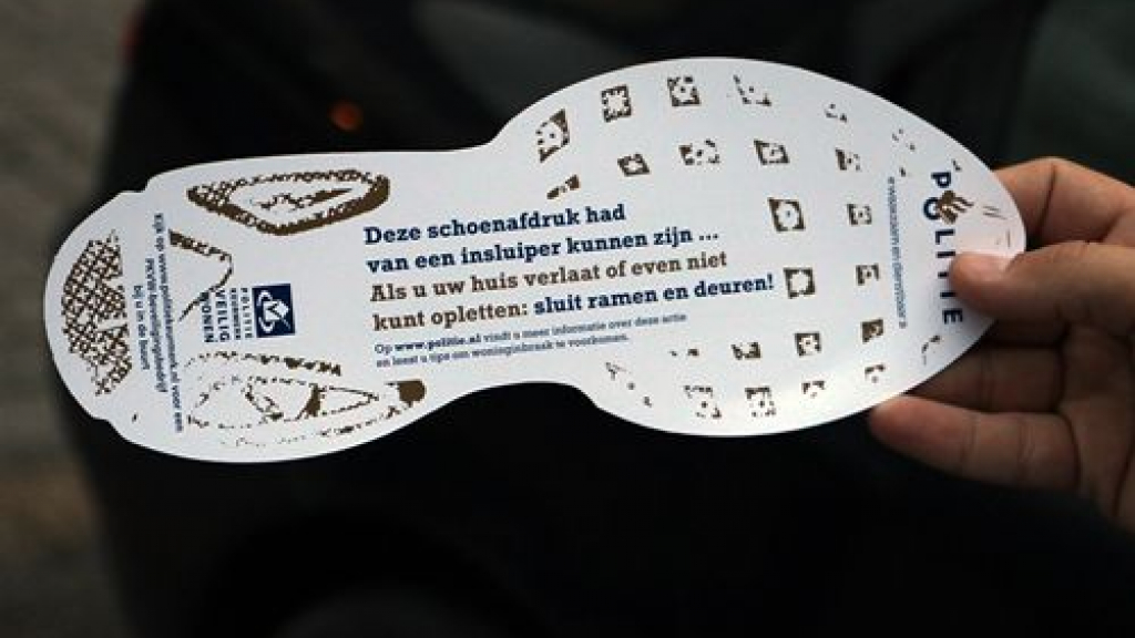 Foto: Witte-voetjes-actie in de wijk Oosthoek te Elburg