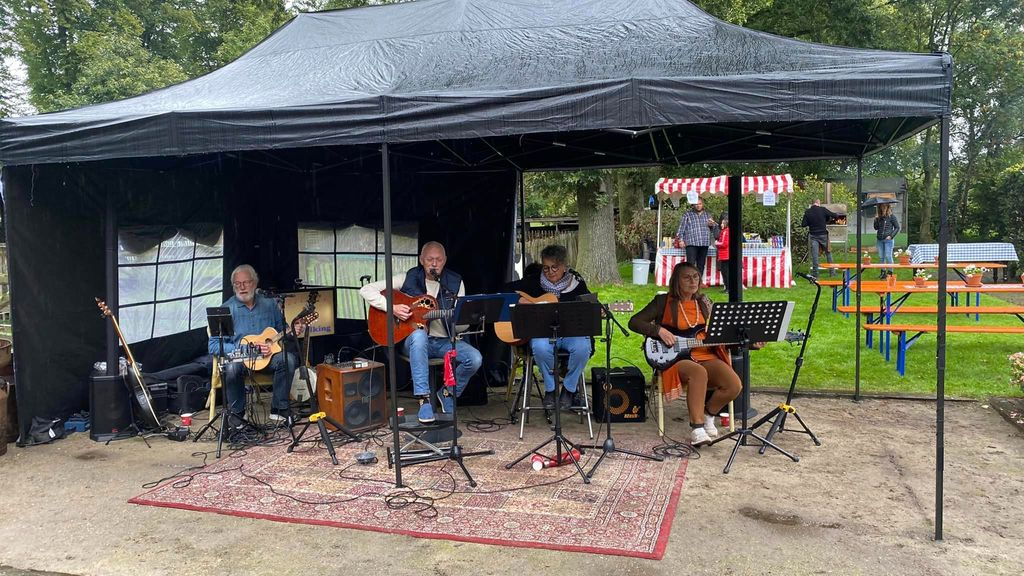 Foto: Open dag bij zorgboerderij Je Maintiendrai Oosterwolde
