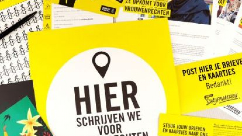Foto: Schrijfavond Amnesty Wezep
