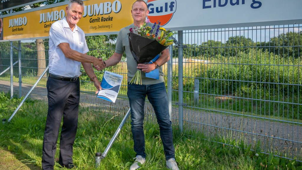 Foto: Nieuwe bordsponsor Elburger SC