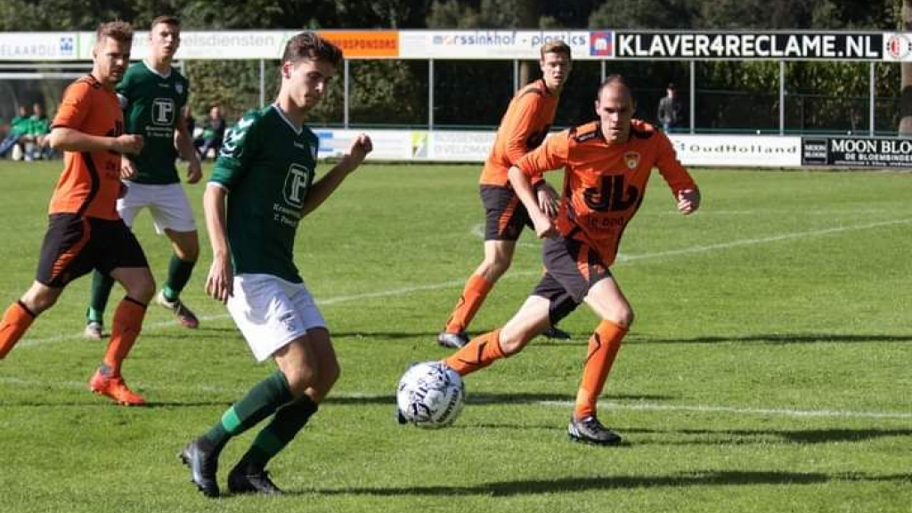 Foto: S.V. 't Harde verliest derby
