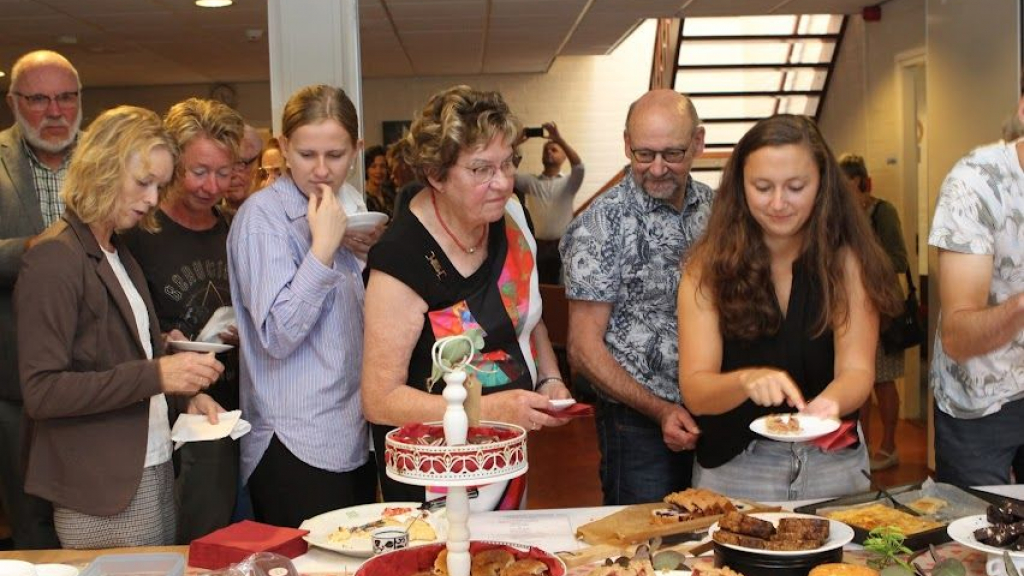 Foto: Startzondag  Pauluskerk en de  Kruiskerk