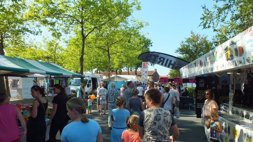 Foto: Gesprek met Henri Pruim over de 199ste Schapenmarkt van Oldebroek