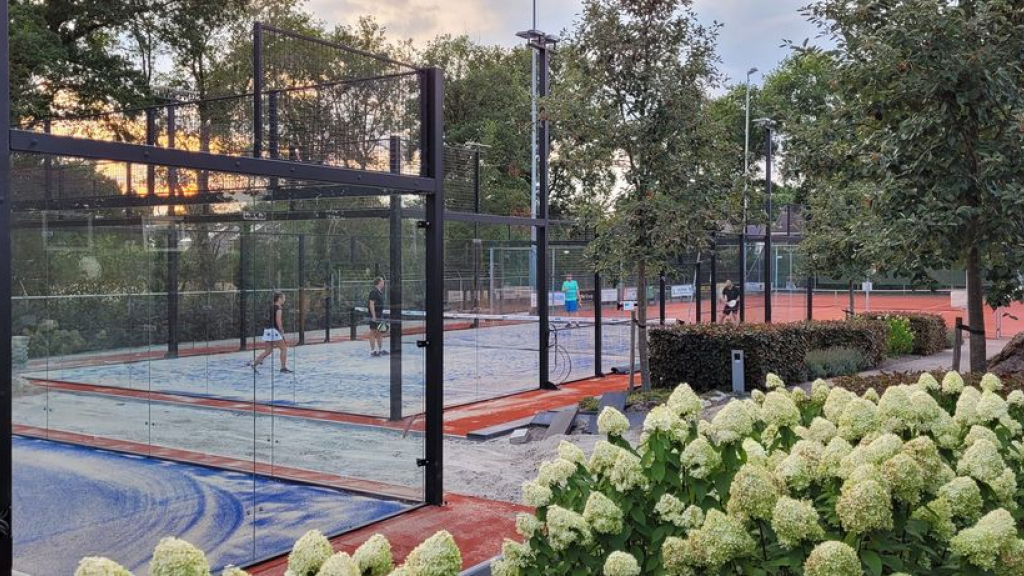 Foto: Wezepse Tennisclub (WTC) opent twee padelbanen