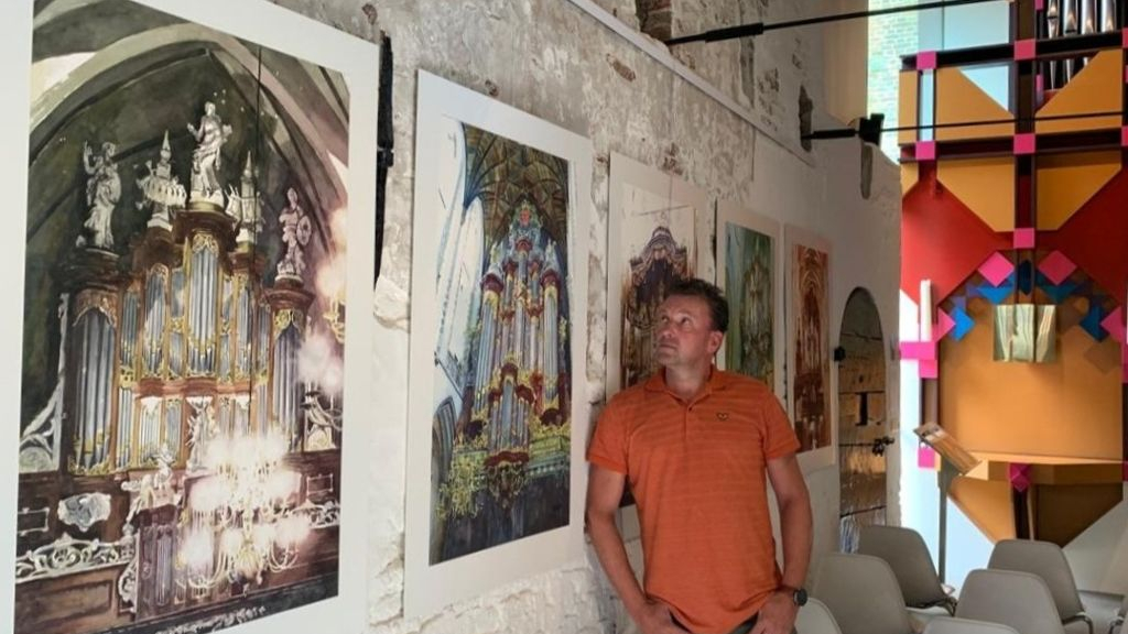 Foto: Aquarellen Marco Boer in het Nationaal Orgelmuseum